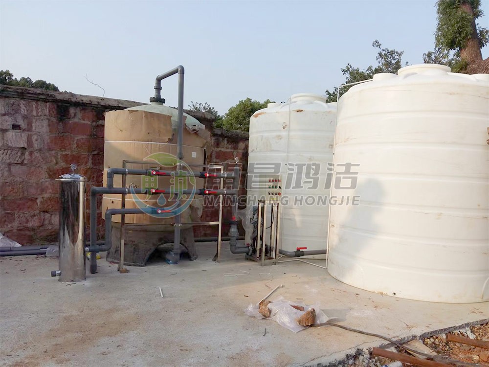南昌鸿鑫洗涤有限公司25.0吨机械过滤+精滤设备