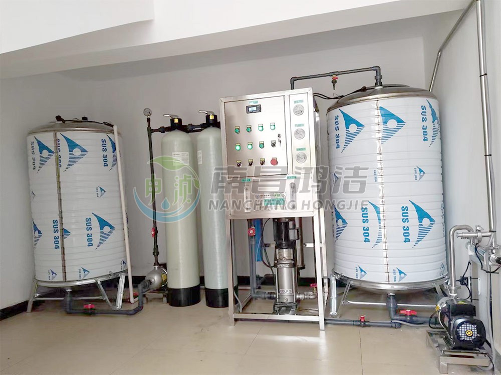 南昌翔翊医疗器械有限公司一期0.5吨一级反渗透纯化水设备